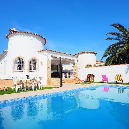 Holiday Home Alberes By Interhome Empuriabrava Bagian luar foto